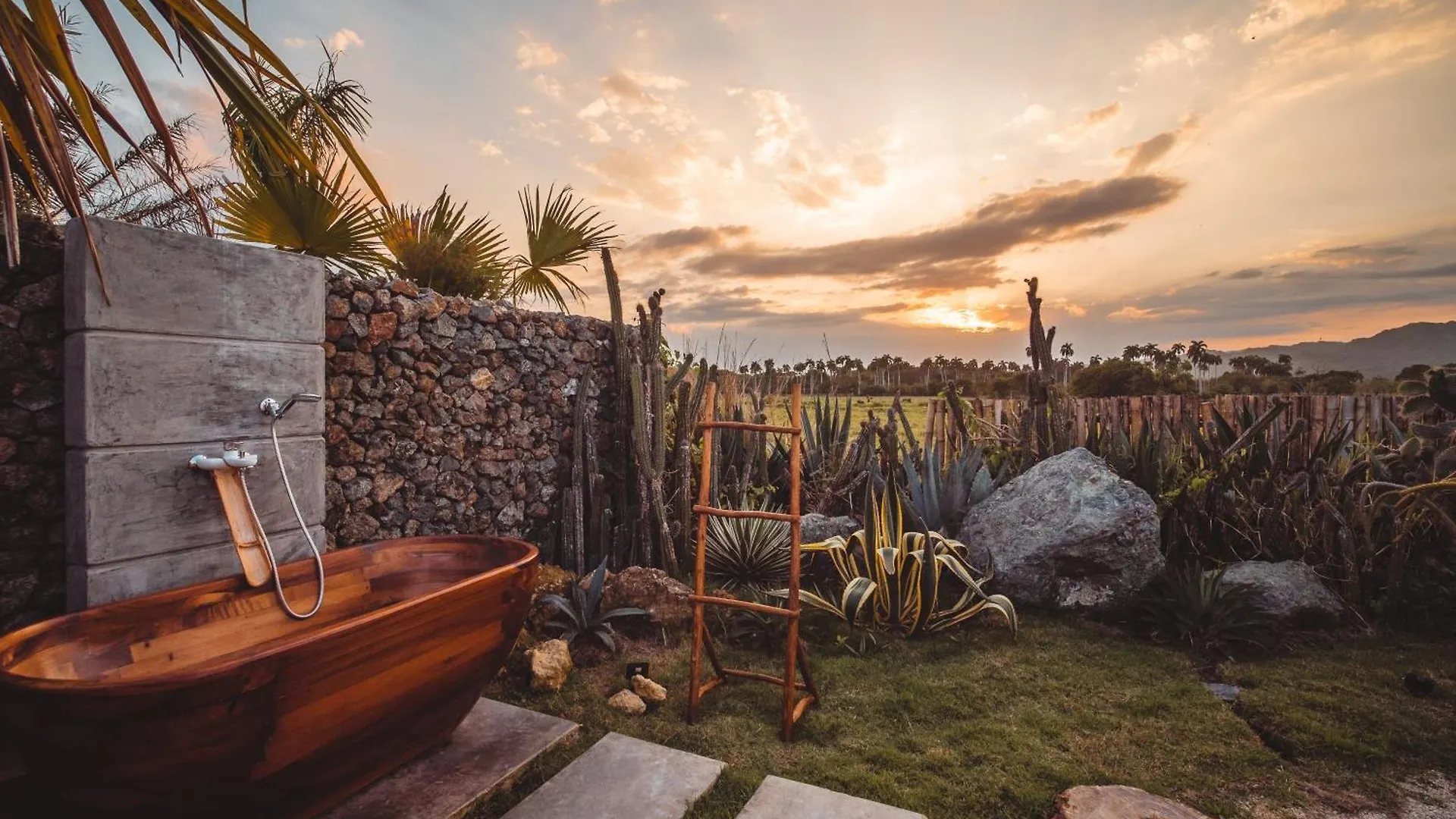 Green Land Bubble Glamping By Mint Cabarete